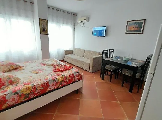 Apartamento Tomas 1 *